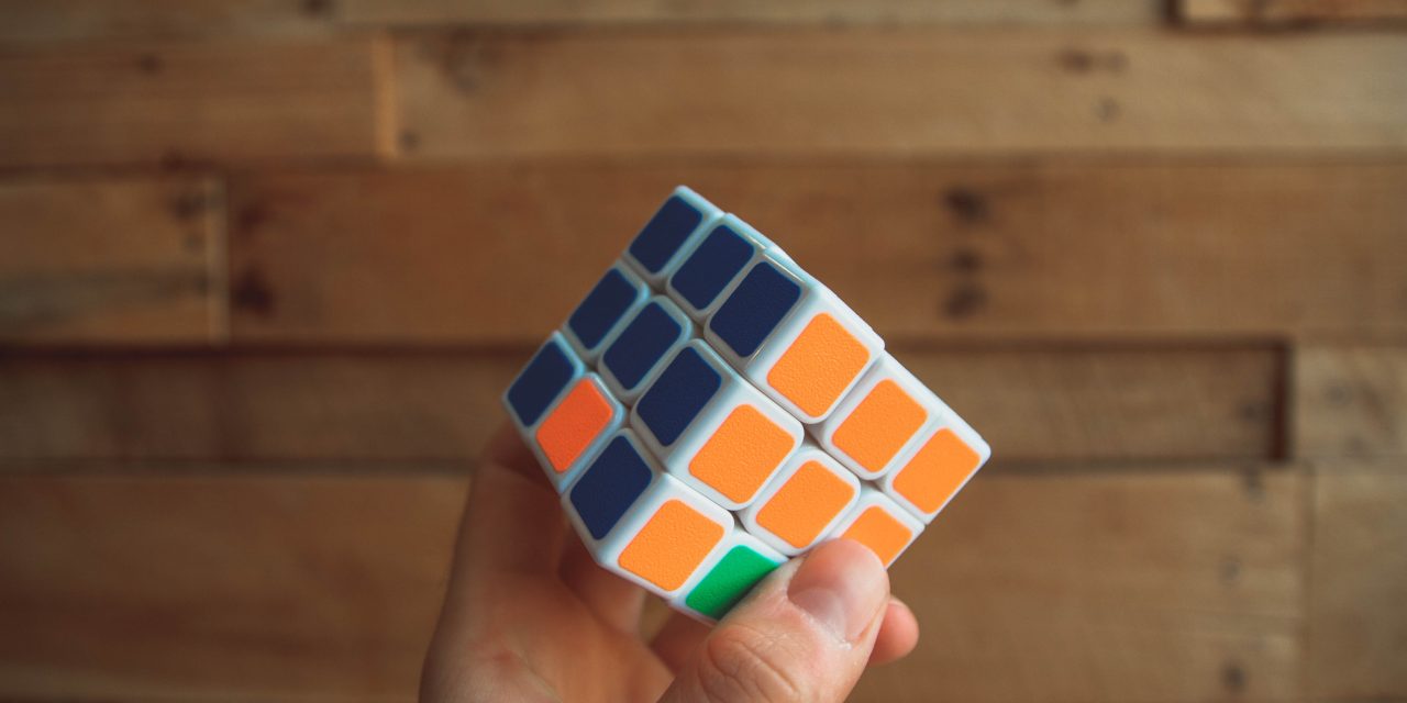Easiest way to solve a rubix cube with pictures